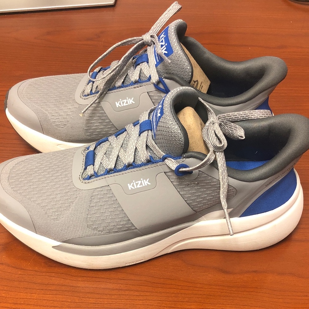 Kizik Men's Gray & Blue Lightweight Comfort Sneakers Sz 9.5 brand new